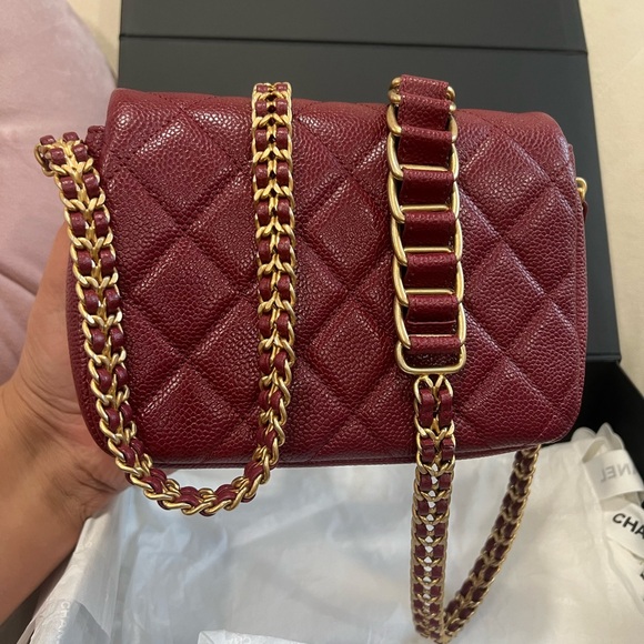 NEW🔥🔥Chanel Classic Caviar Mini Medallion Flap Bag - Picture 3 of 12